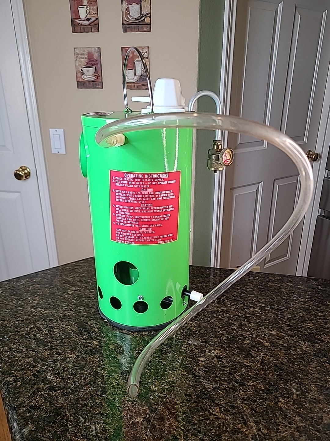 1970s THE LITTLE SIZZLER Propane Instant Hot Water Heater Camping Preper W/Box