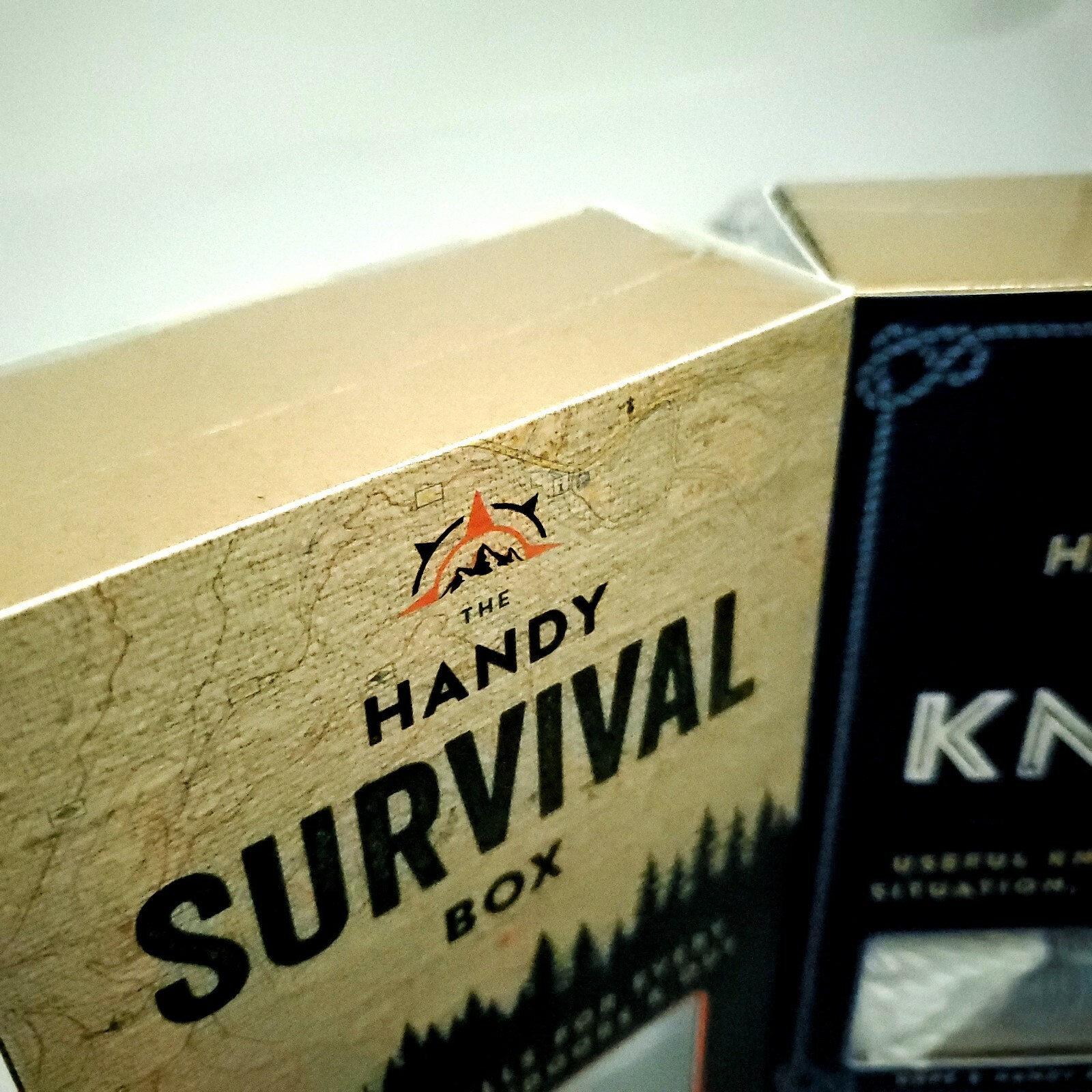 Handy Survival Box and Box of Knots Kit Ropes & Book – BRAND NEW SEALED