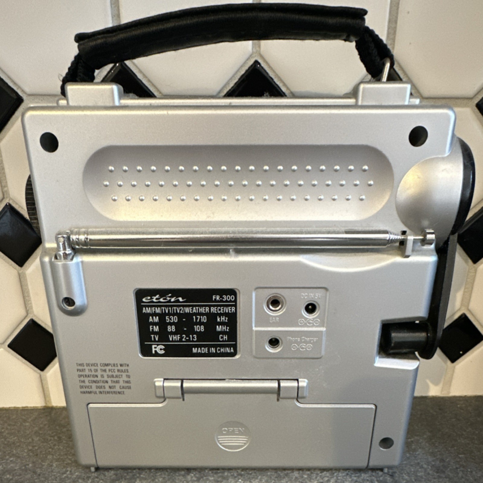 Eton FR-300 Emergency Radio Silver AM/FM Weather Light Hand Crank Charger