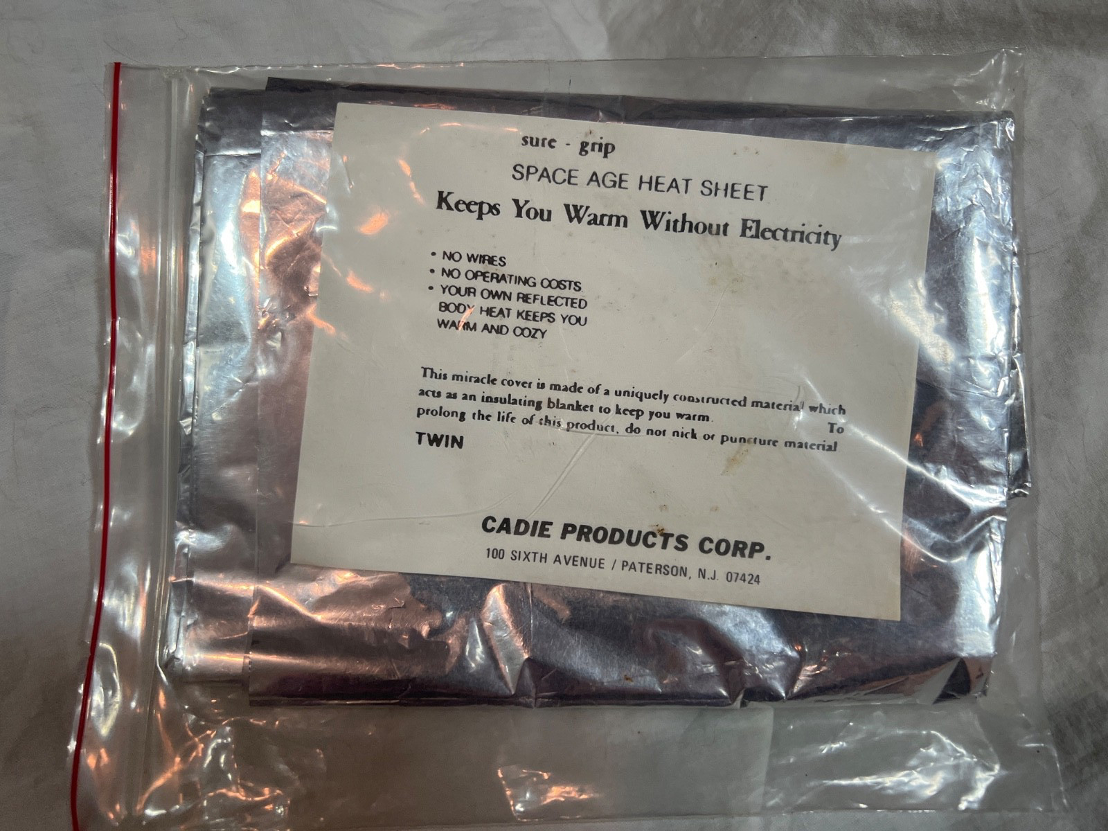 NEW Vintage Cadie Thermal Heat Reflective Emergency Survival Wrap Space Blanket