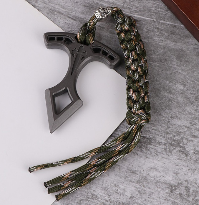 Multifunction EDC alloy Tool with rope car window breaker outdoor Survival Gear