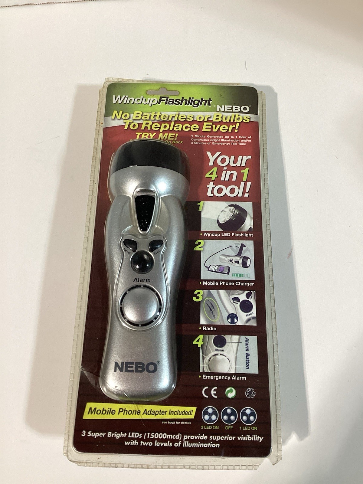 Nebo Wind Up Power Station Flashlight Phone Charger Radio NEW