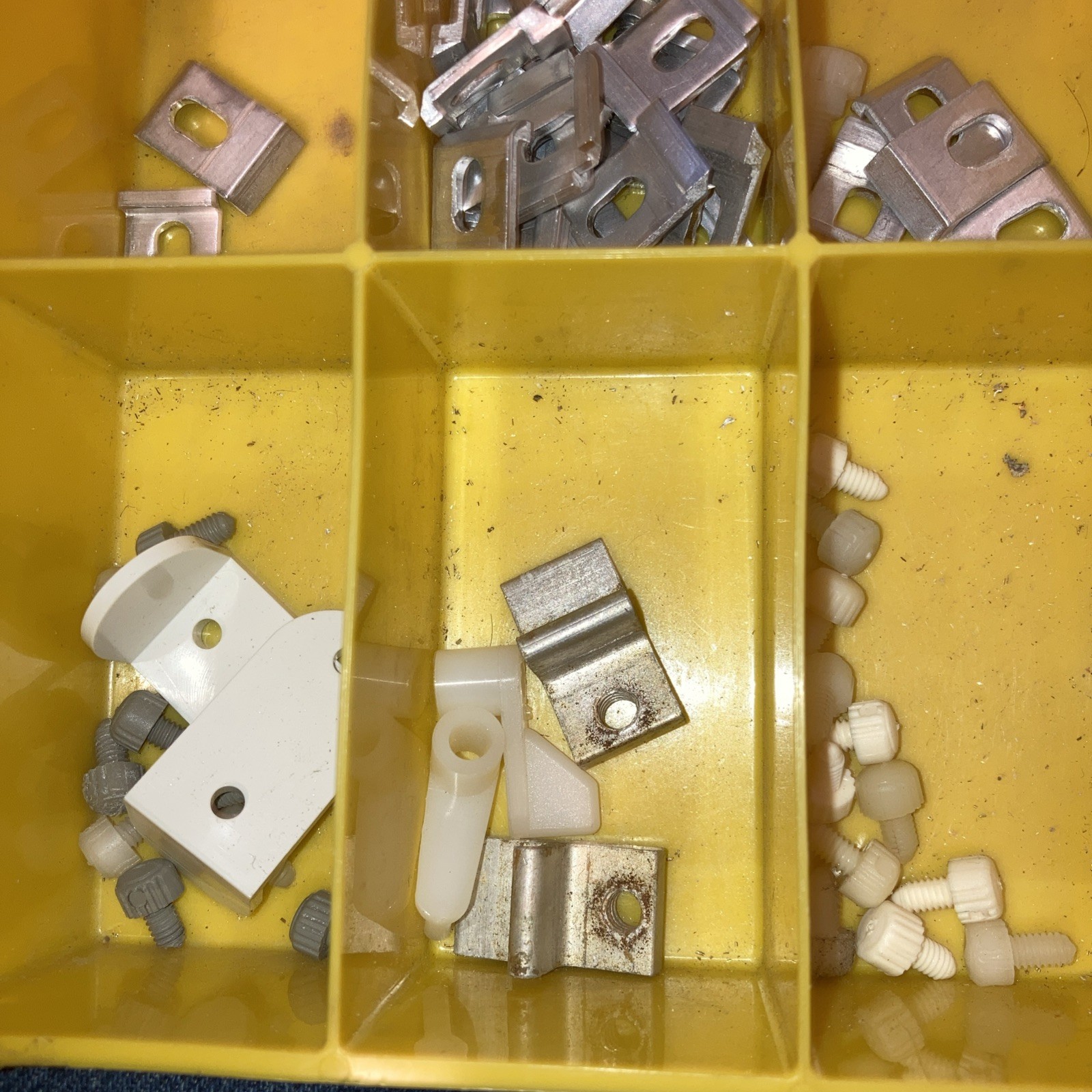 2-All purpose Storm door clip Kit #212