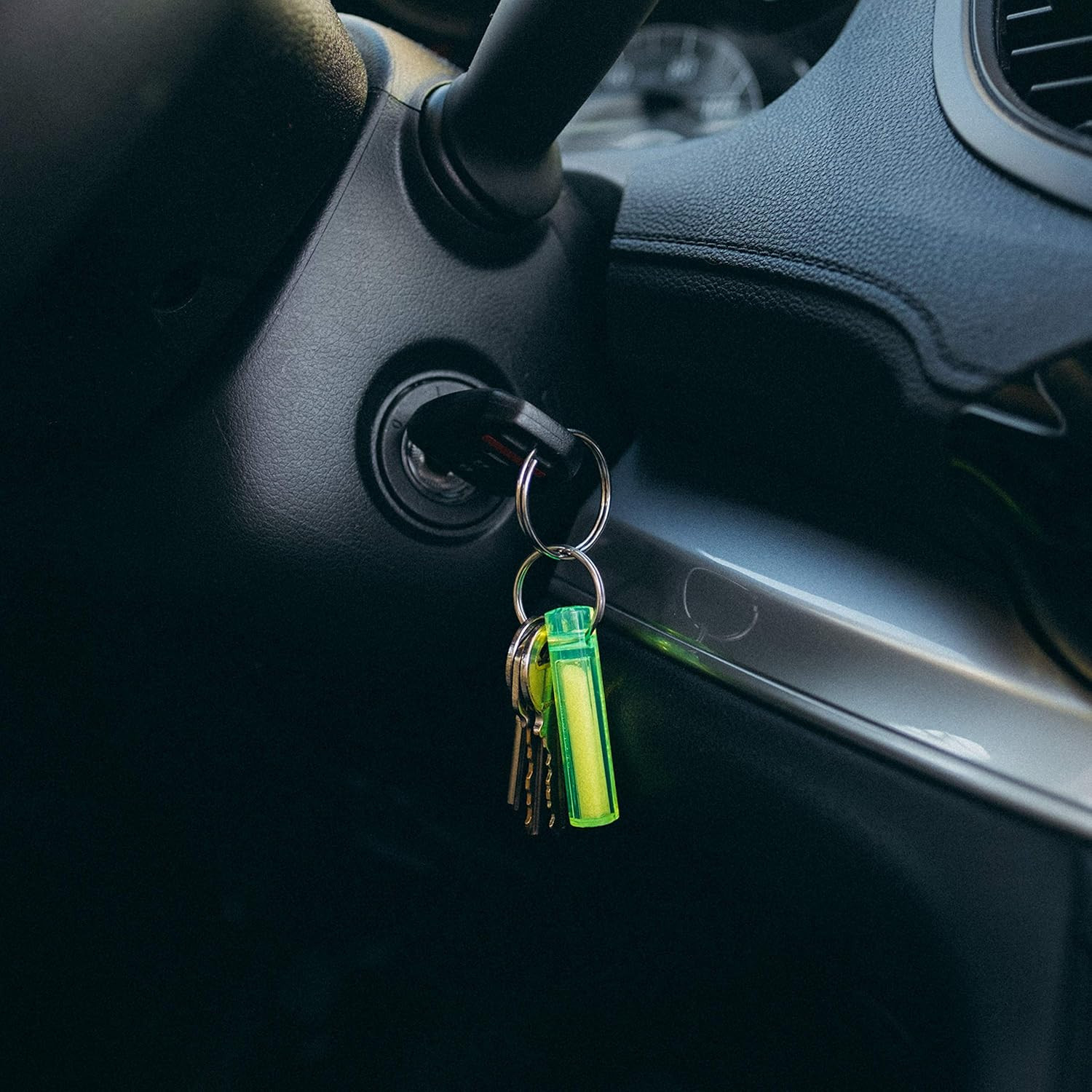 Ni Glo 2” UV Rechargeable Glowing Keychain – Multi-Purpose Glow-In-The-Dark Acce