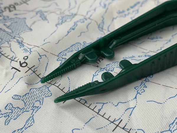 CountyComm Composite Resin Disposable Tweezers Green First Aid Edc Pdw Tad