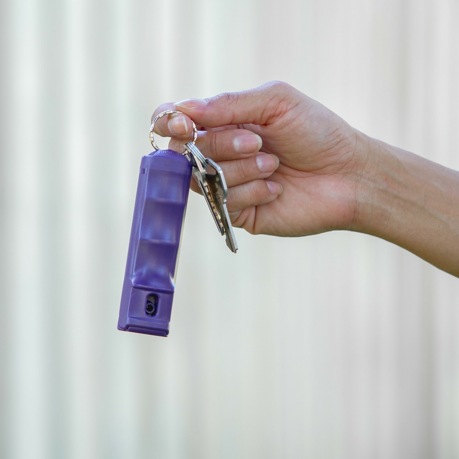 POLICE MAGNUM Keychain Pepper spray Self Defense- 1 Pack .50oz Purple Flip Top