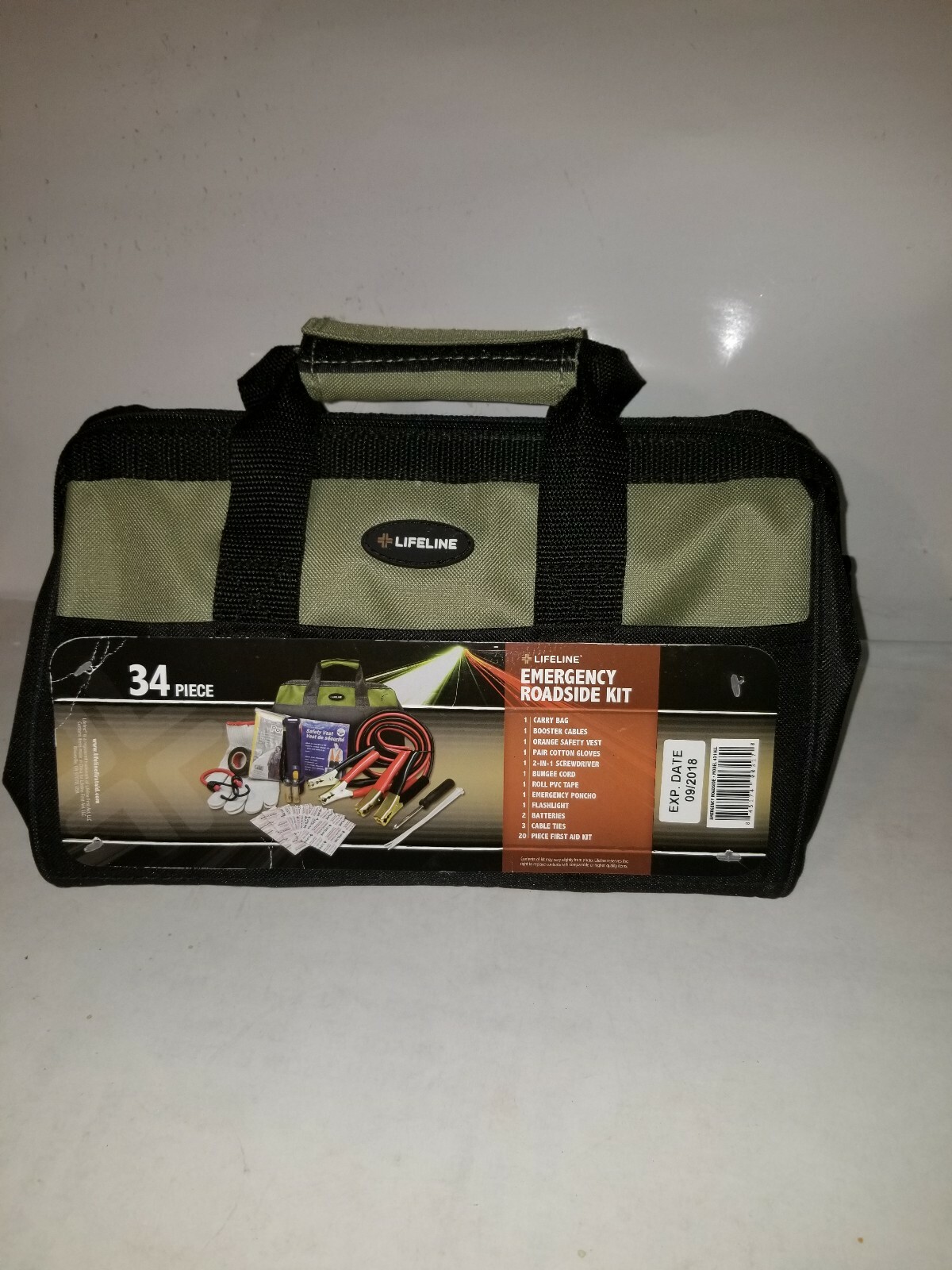 Lifeline First Aid THE EMERGENCY ROADSIDE KIT-DR.BAG – Green/Black-34 Piece