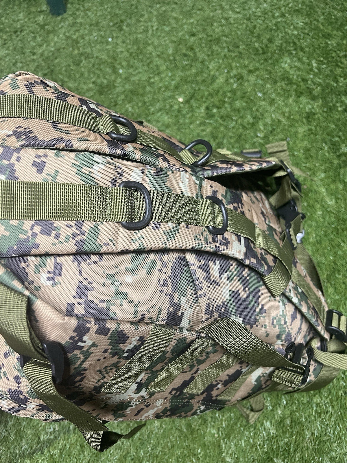 Survival Kit Camoflauge Backpack Apocalypse Camping Go-Bag 100+ Pieces