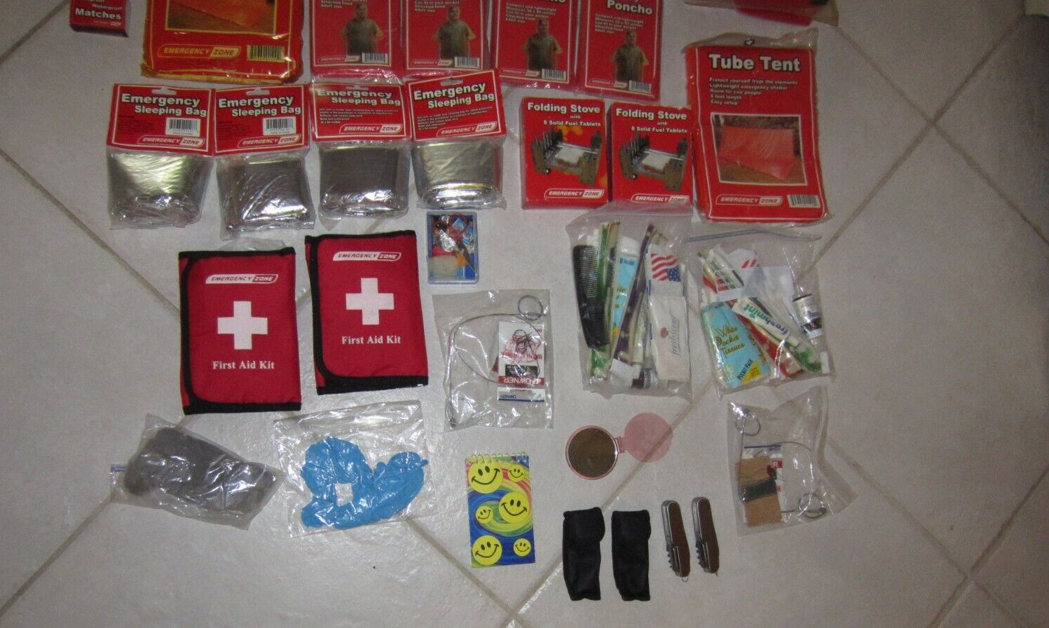 LARGE SURVIVAL KIT LOT HIKING KIT LOT HURRICANE KIT VARIOUS 40 PIECE AS PICTURED