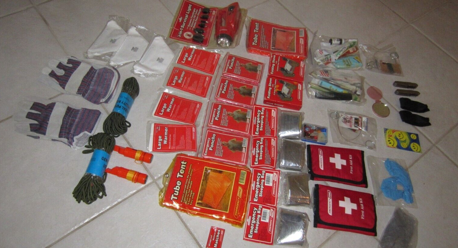 LARGE SURVIVAL KIT LOT HIKING KIT LOT HURRICANE KIT VARIOUS 40 PIECE AS PICTURED