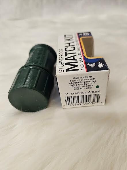 UCO Stormproof Match Kit Waterproof Case, 25 Stormproof Matches and 3 Strikes
