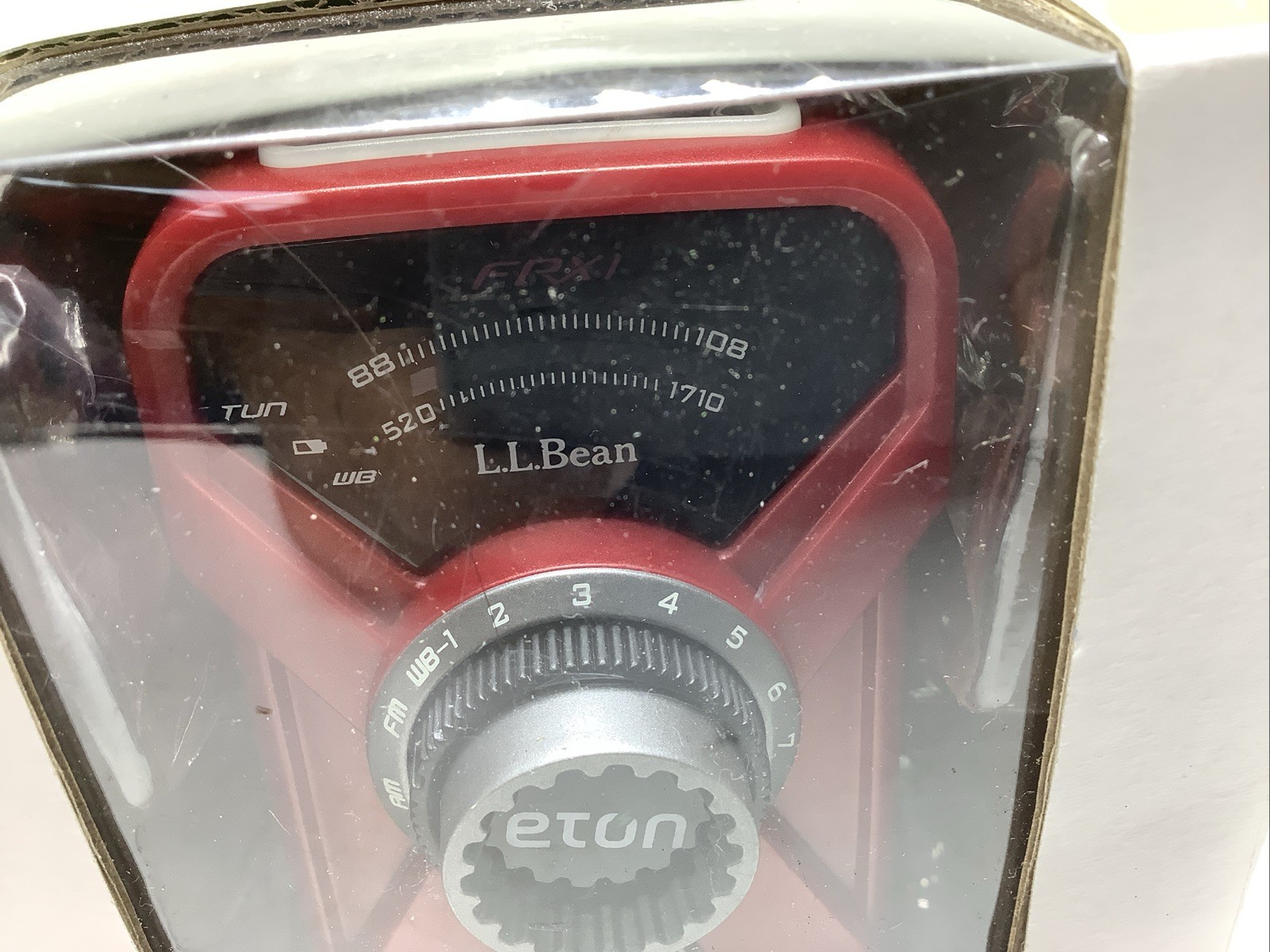 LL Bean Eton FRX1 Hand Turbine AM FM Weather Radio LED Flashlight Hand Crank!