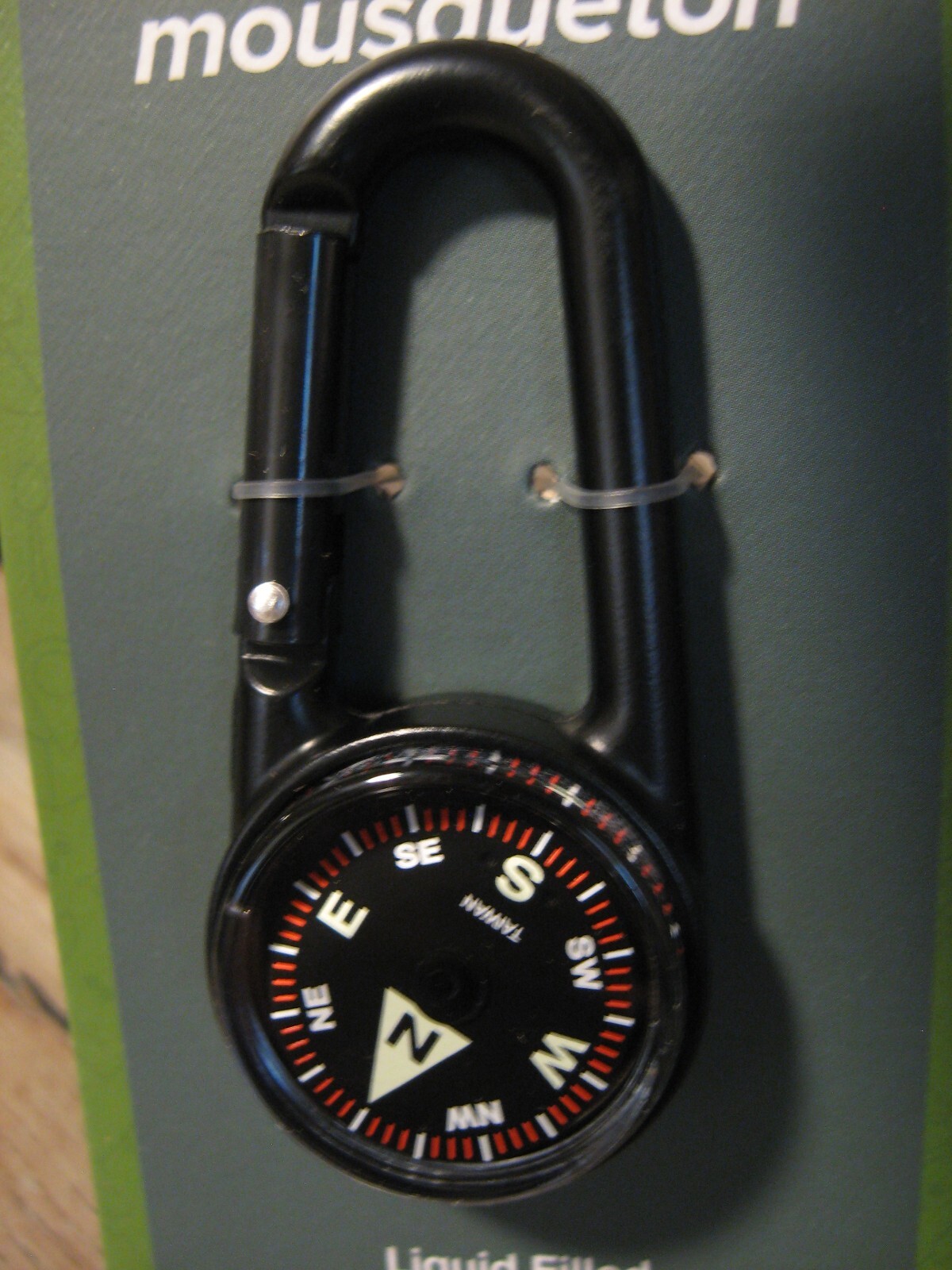 Coghlan’s Carabiner Compass – Compact Lightweight – Survival – Glow In Dark 1985