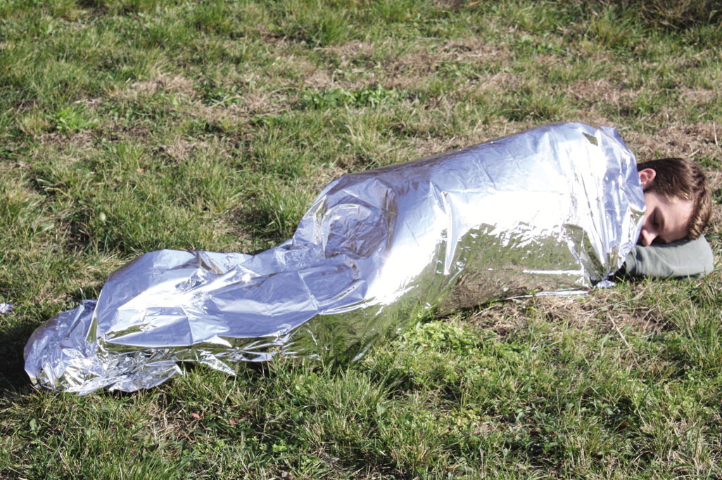 Red Rock Outdoor Gear Emergency Blanket 56 in x 86 in Polyester each E7453