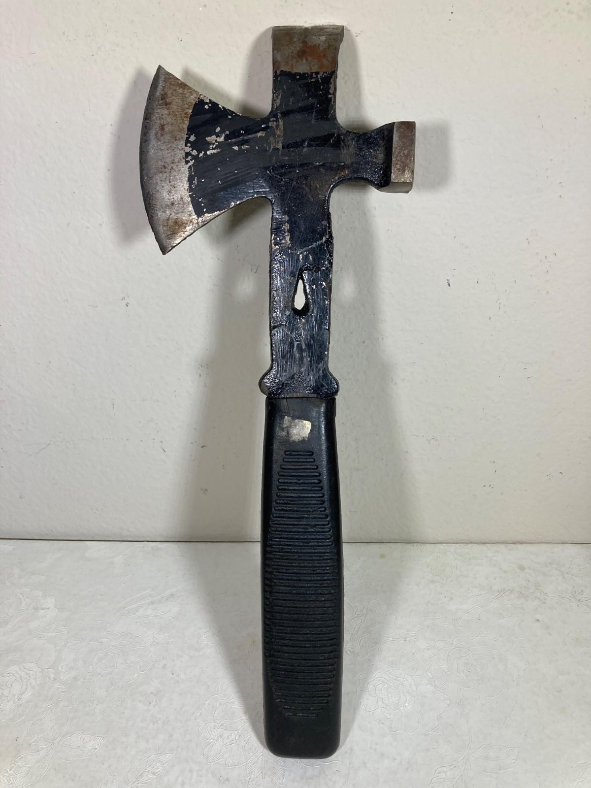 3 in 1 Multi Use Survival Hatchet Hammer Nail Puller Pry Bar Axe Doomsday Tools