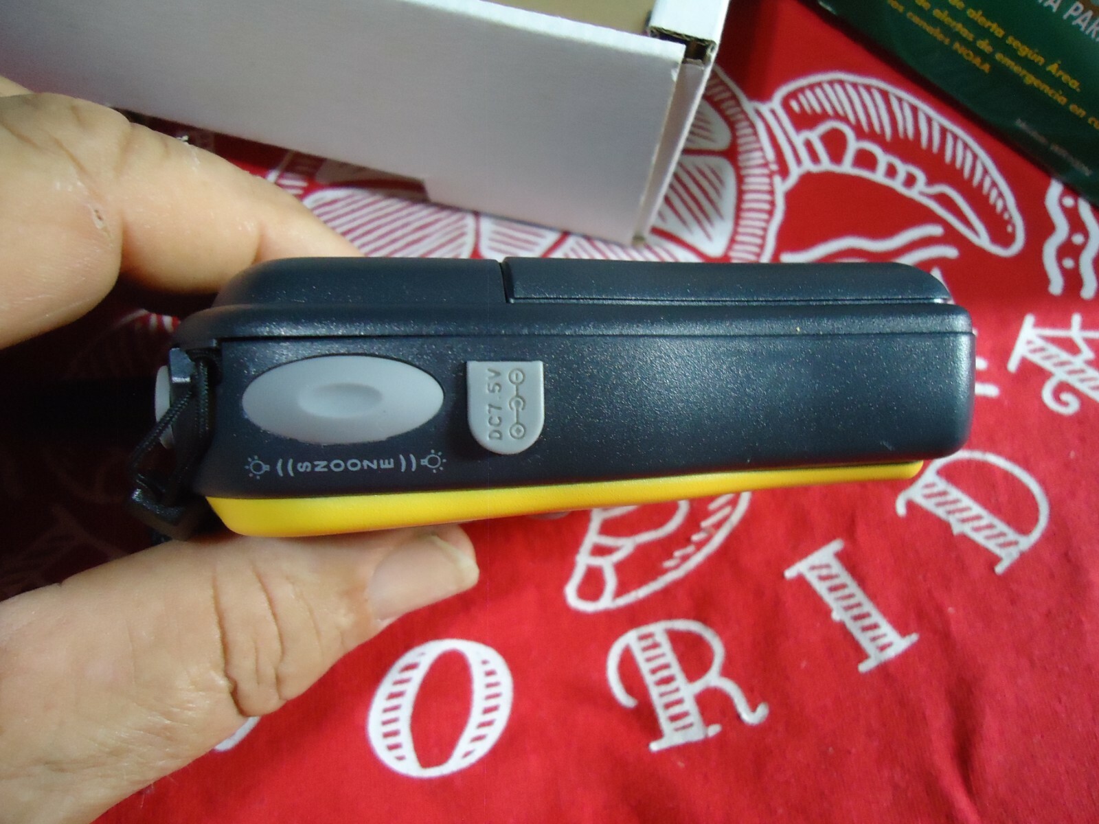 OREGON SCIENTIFIC MODEL WR102N ALL HAZARDS WEATHER RADIO AUTOMATIC S.A.M.E. ALER