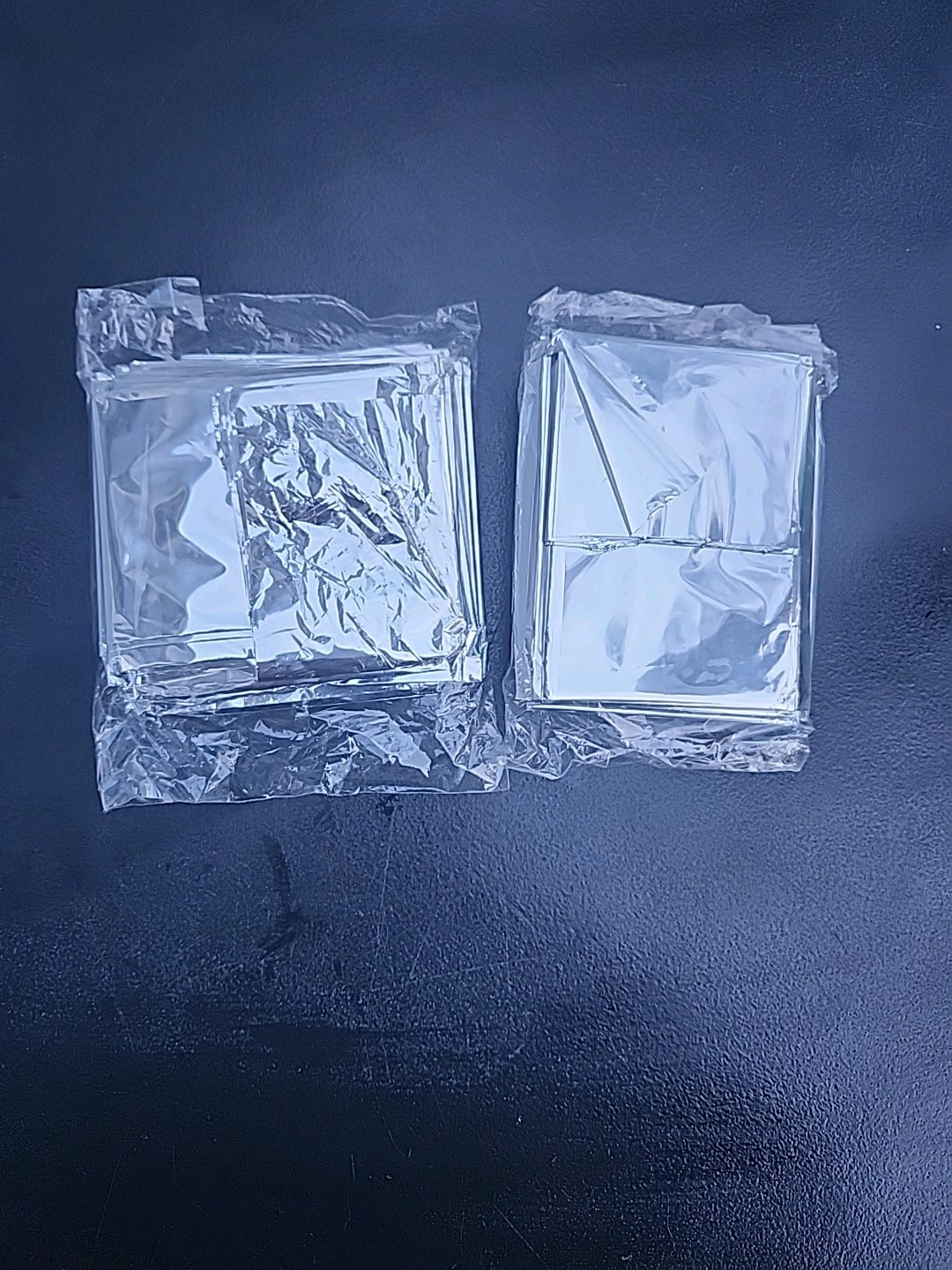 2 PCS Emergency BLANKETS Thermal Survival Safety Insulating Mylar Heat 84″ X52″