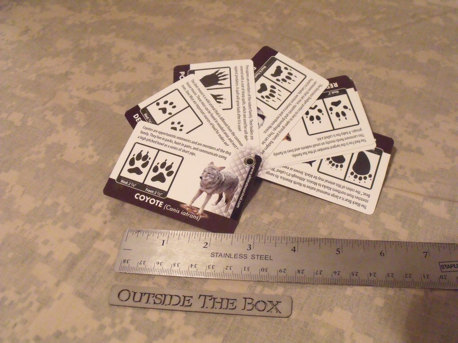 Ultimate Survival Technologies: Animal Tracking Cards, UST, 7 Cards