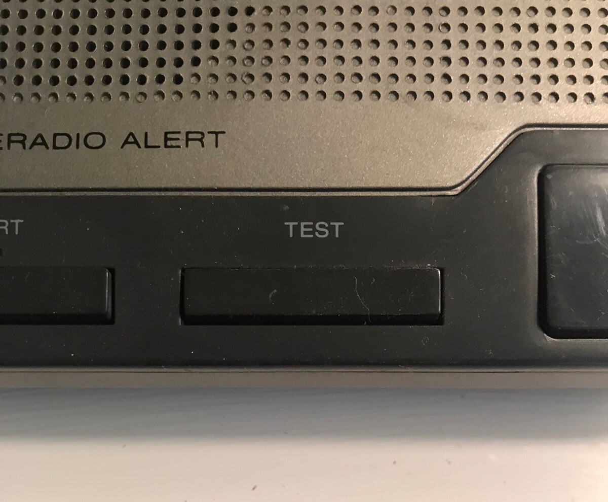 Radio Shack Weather Radio Alert Model 12-240