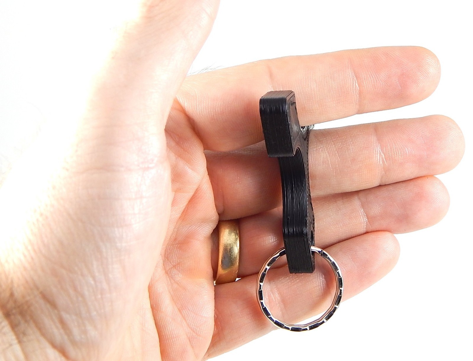 TRIANGLE KEYCHAIN KEY FOB TOOL PERSONAL DEFENSE EQUIPMENT, NEW – FREE SHIPPING
