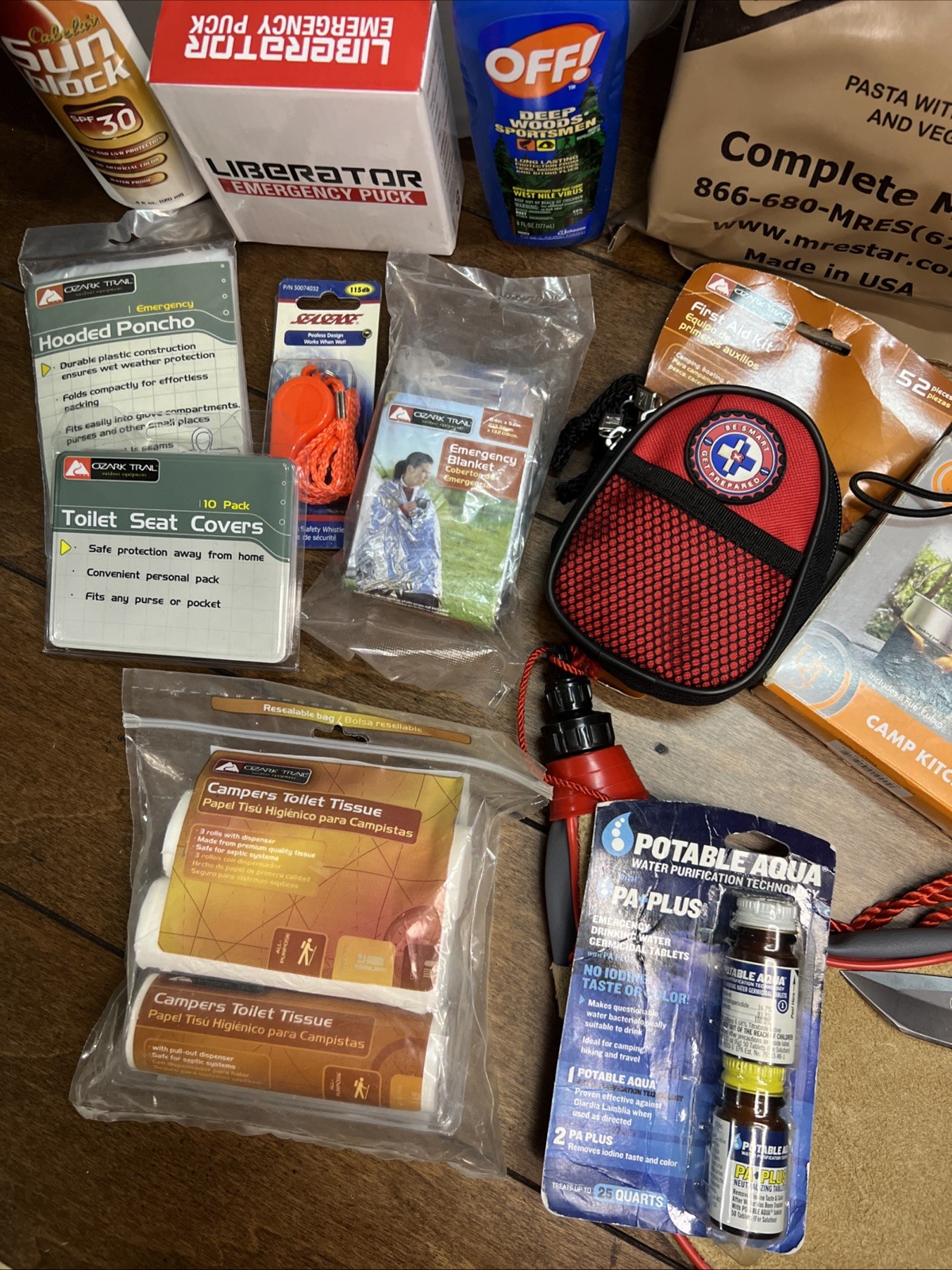 Emergency Survival Kit Camping Disaster EarthQuake Bug-Out Smith Wesson Knife