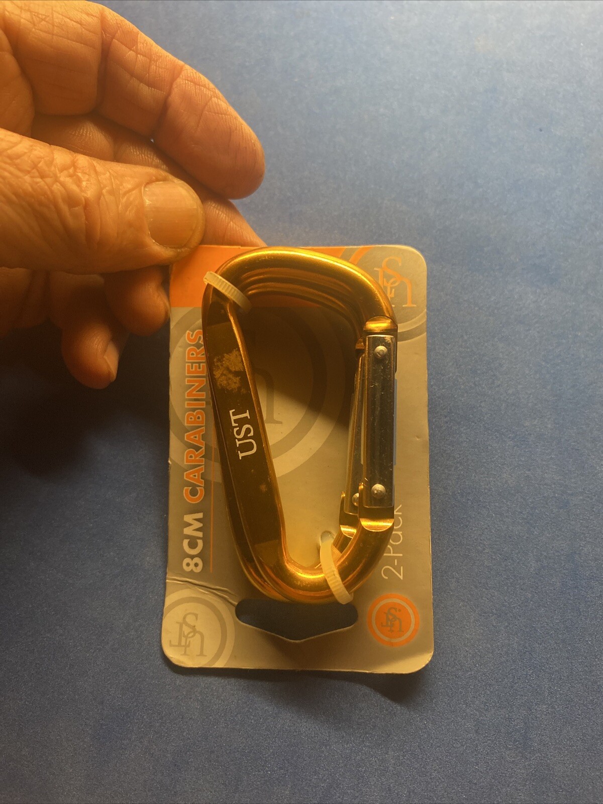 Ultimate Survival Gear! – (2pack) – 8cm Cara￼biners, In-used / Gold Color!