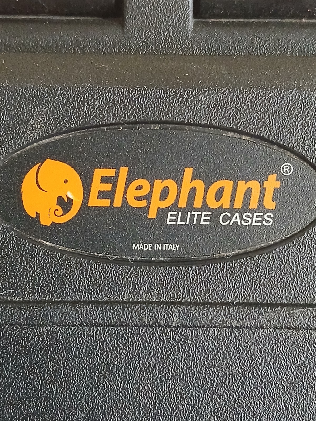 ✨️Elephant Elite MAX003S Waterproof Hard Shell Protective Case Made In Italy✨️