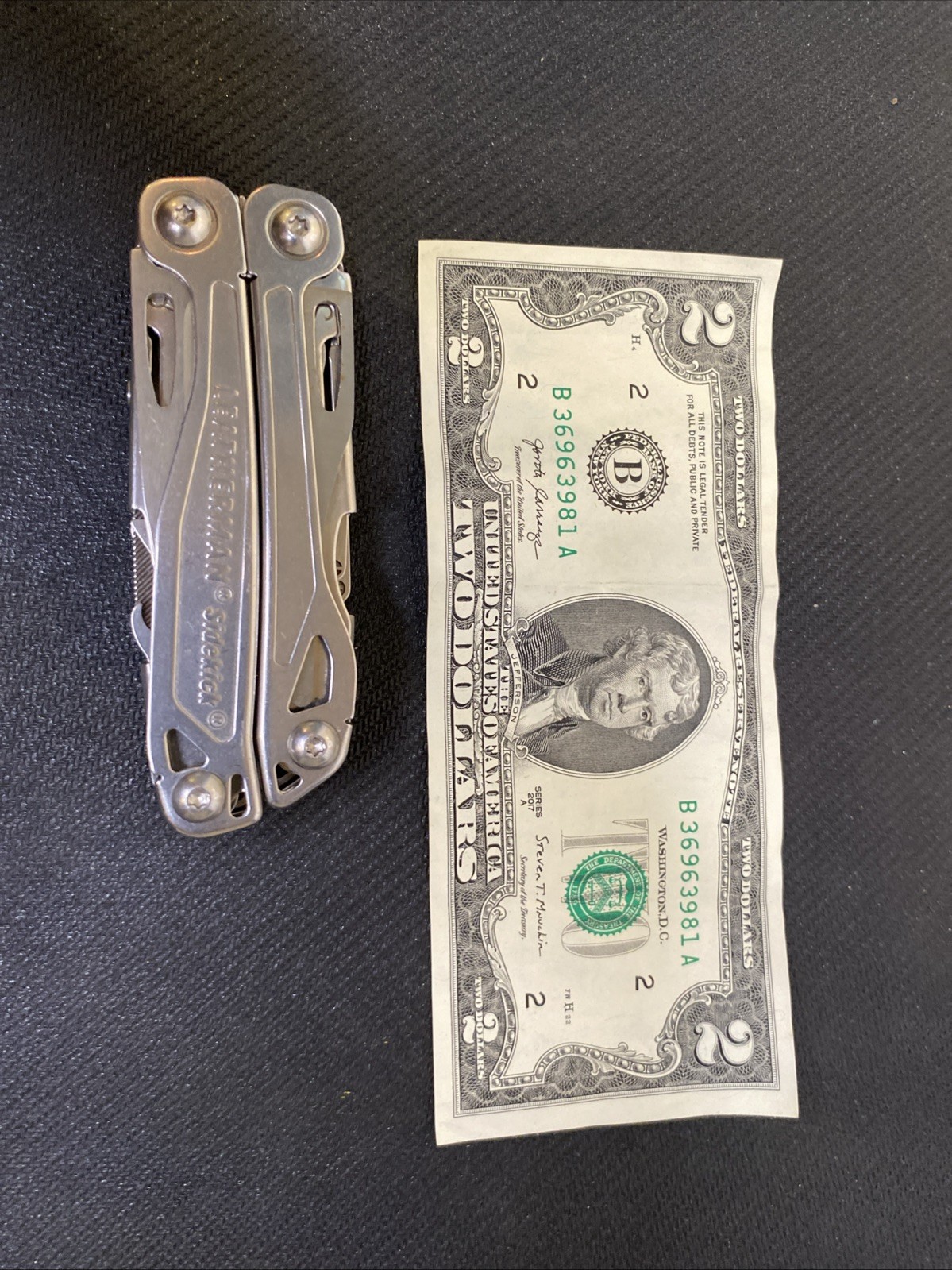 Leatherman Sidekick Stainless Steel Multi-Tool Set Knife, Pliers, Saw