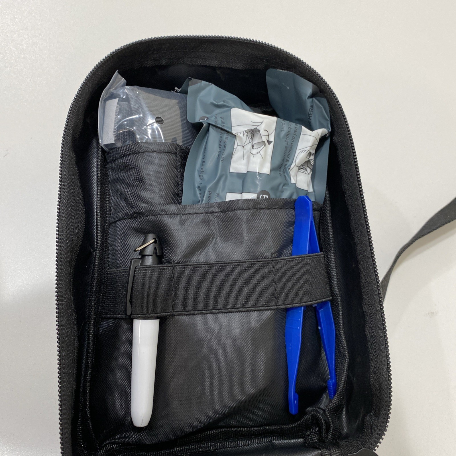 Emergency Survival Kit Bag First Aid Bug out Military Prepper Kit Bag