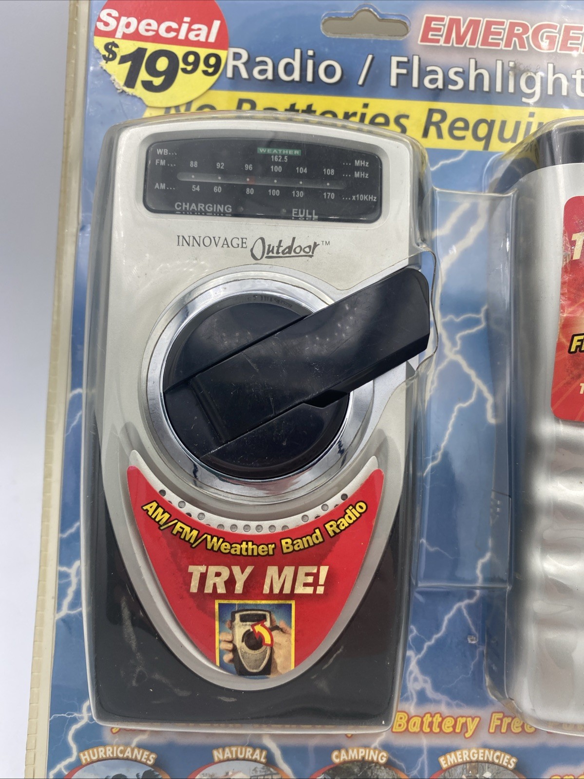 Innovage Outdoor Wind Up Emergency Radio/Flashlight Set, No Batteries Required