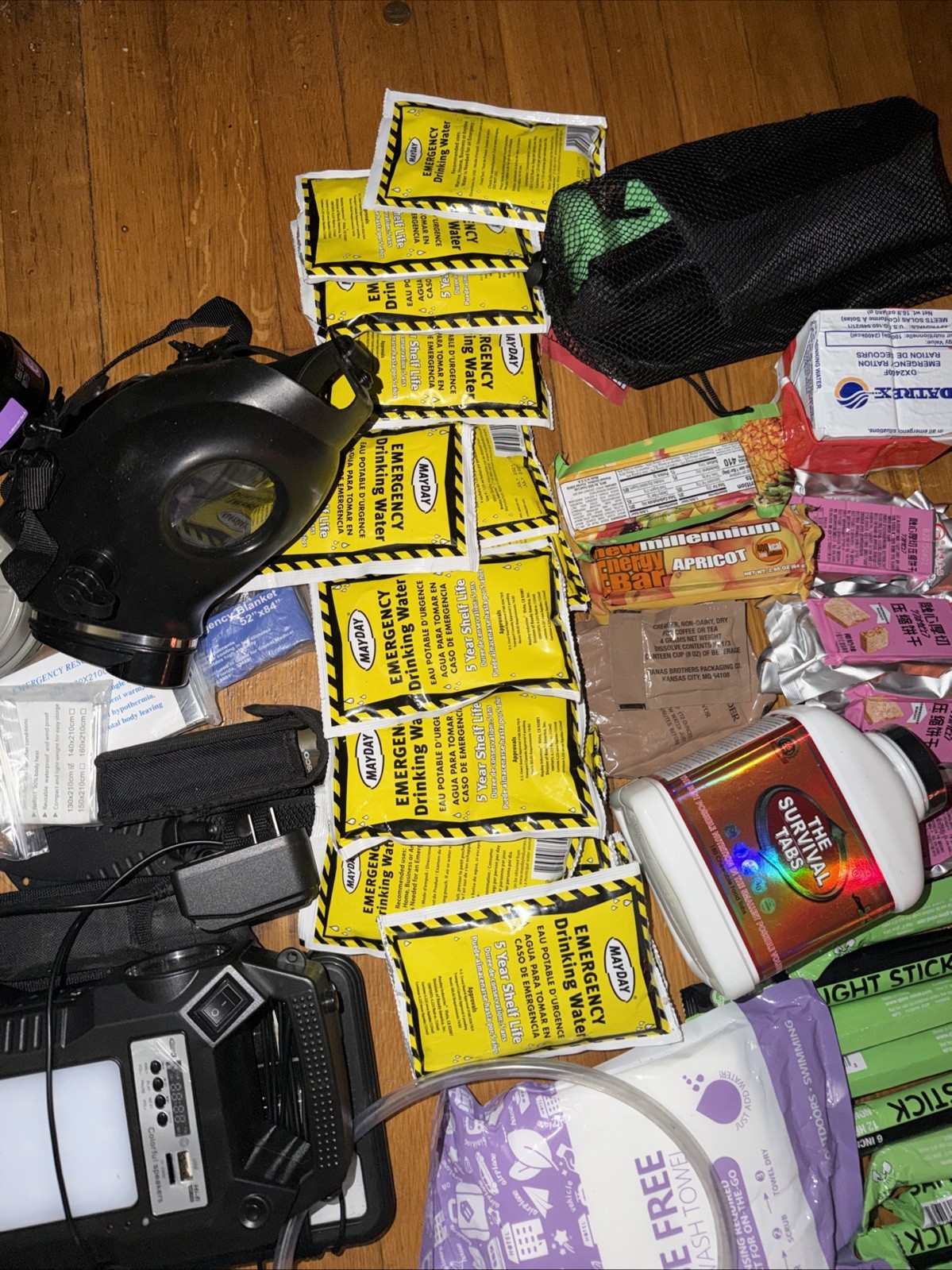 Outdoor Emergency and Survival Gear Kit