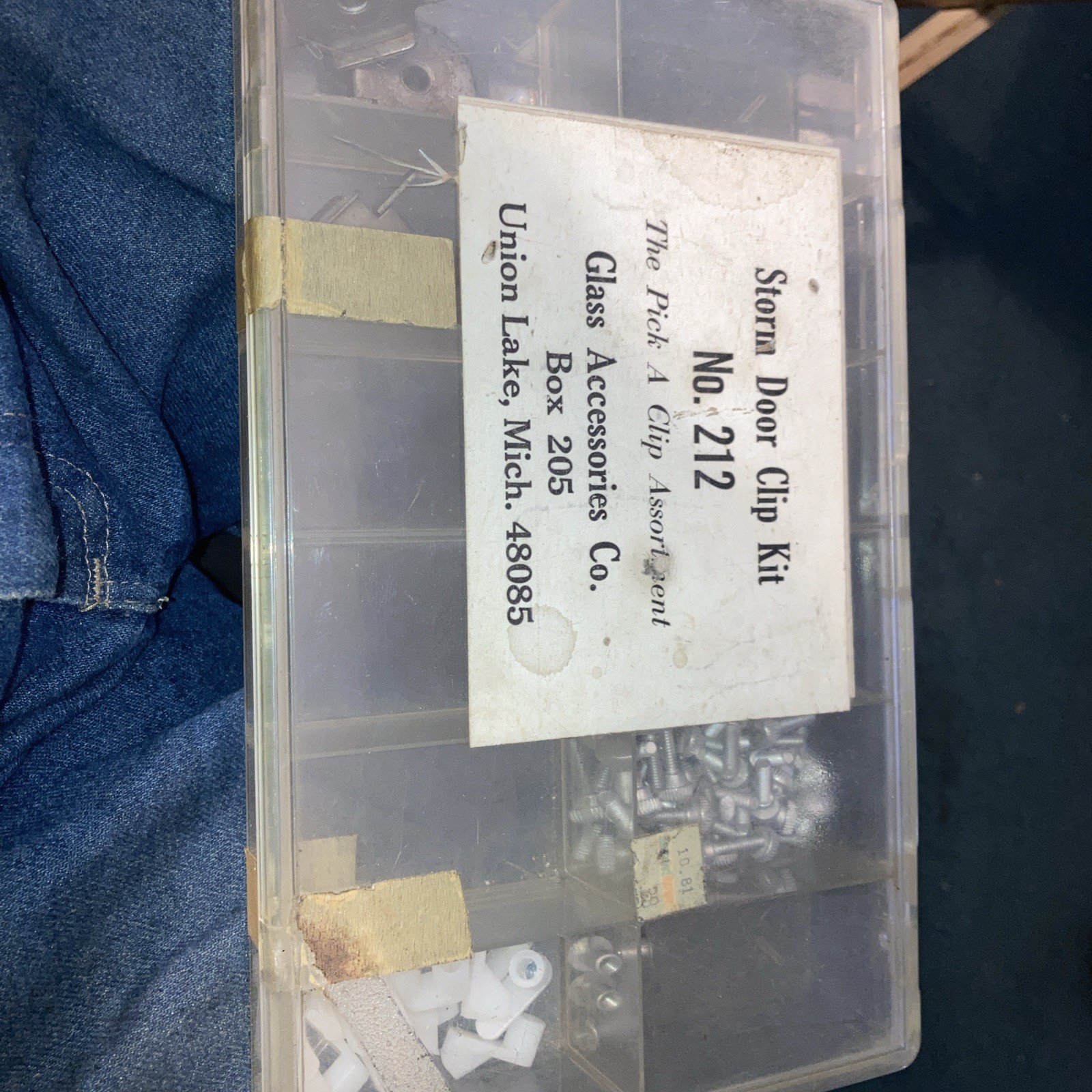 2-All purpose Storm door clip Kit #212