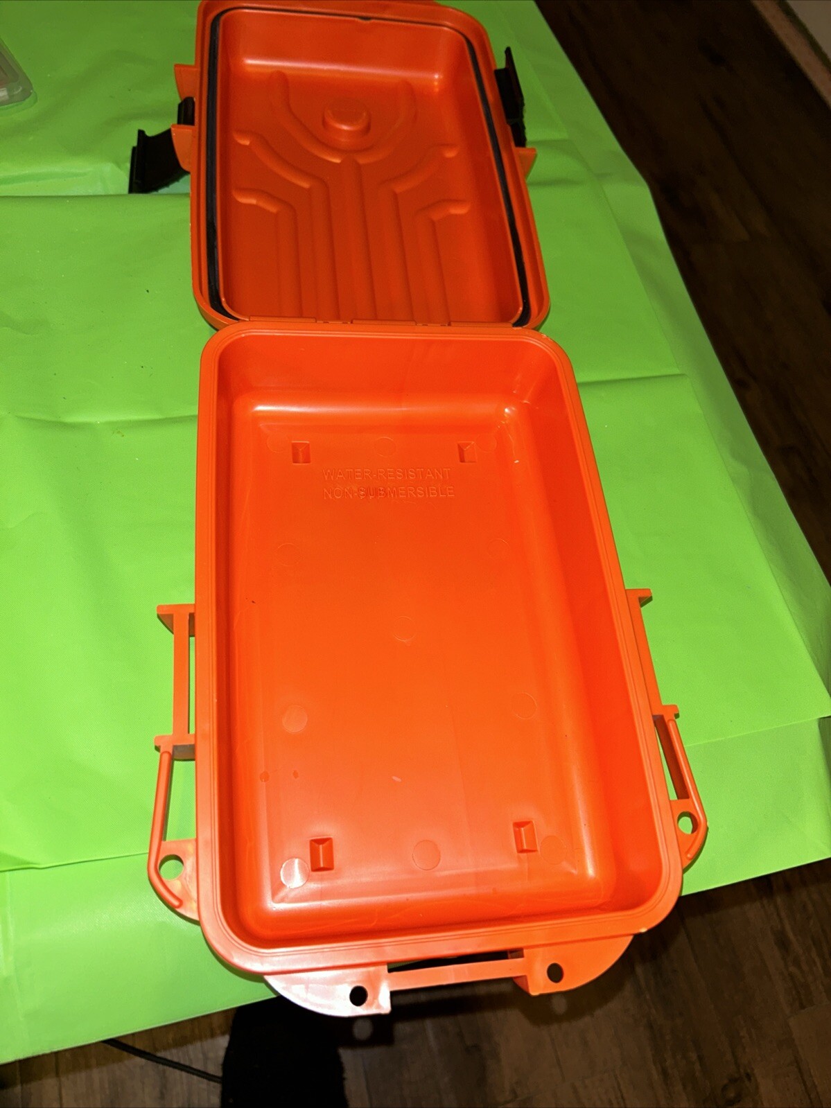 Survivor Dry Box MTM Case-Gard Size Small S107235 Water Resistant Storage Compas