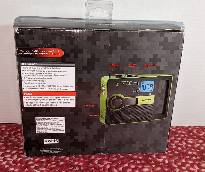 Radio Shack Emergency Crank Radio AM FM Weather Band USB Charging Port – NEW