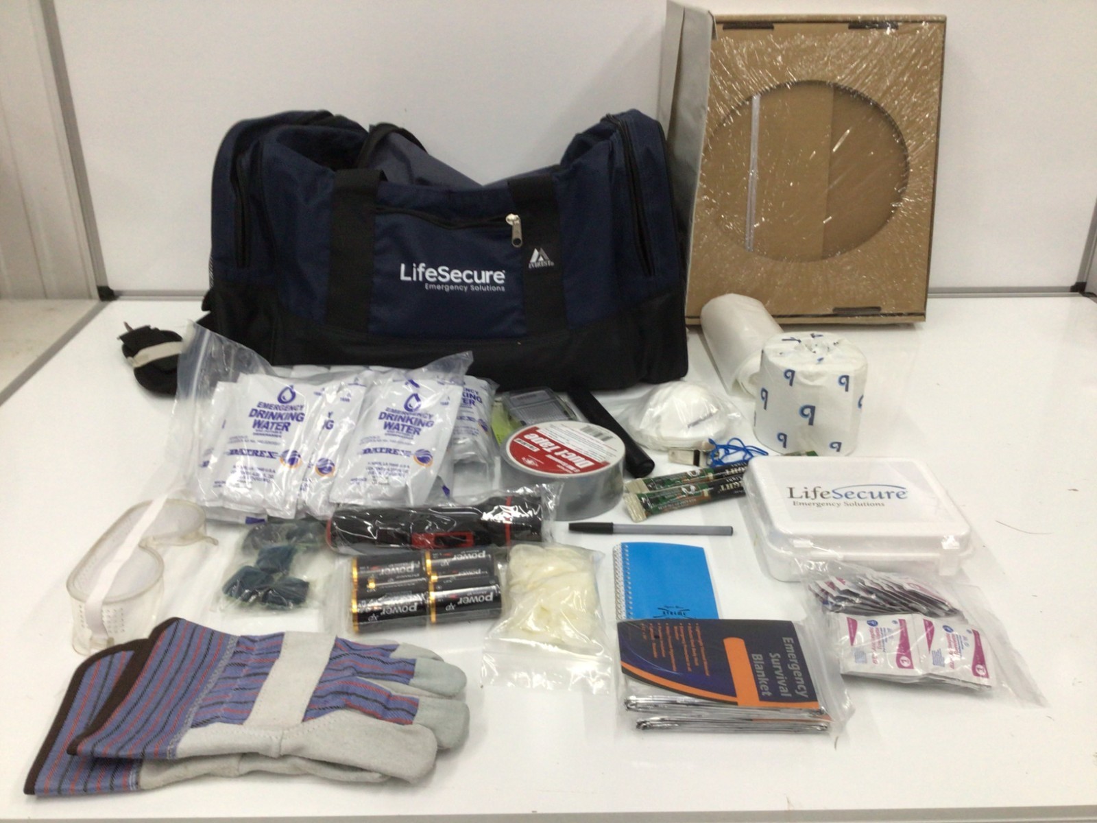 LIFESECURE 10100 Survival Kit 97 Components, Duffel Bag, 10 People Served 31XR15