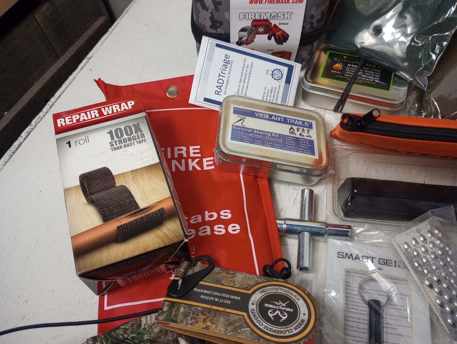 Battlbox Subscription Collection New Content Misc Box (See pics for Contents)
