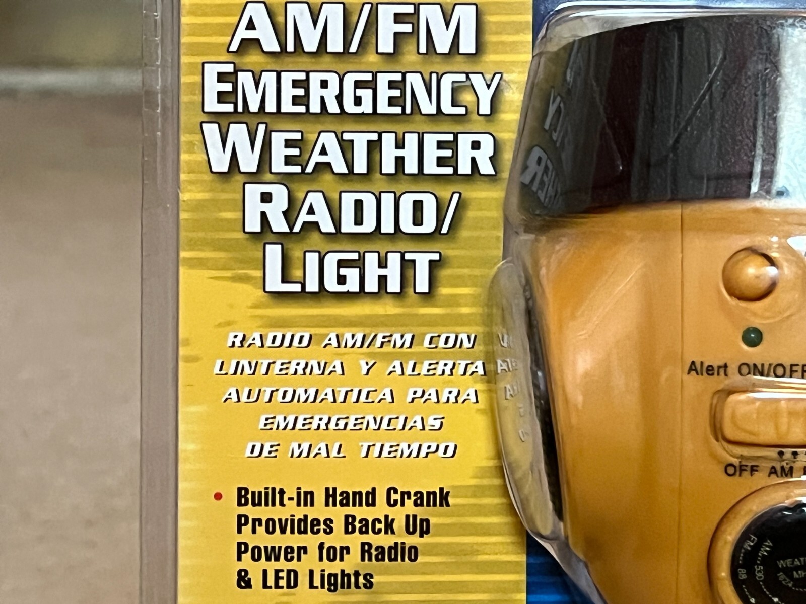 New Vector VEC173 Storm Tracker AM FM Emergency NOAA Weather Radio Flash Light