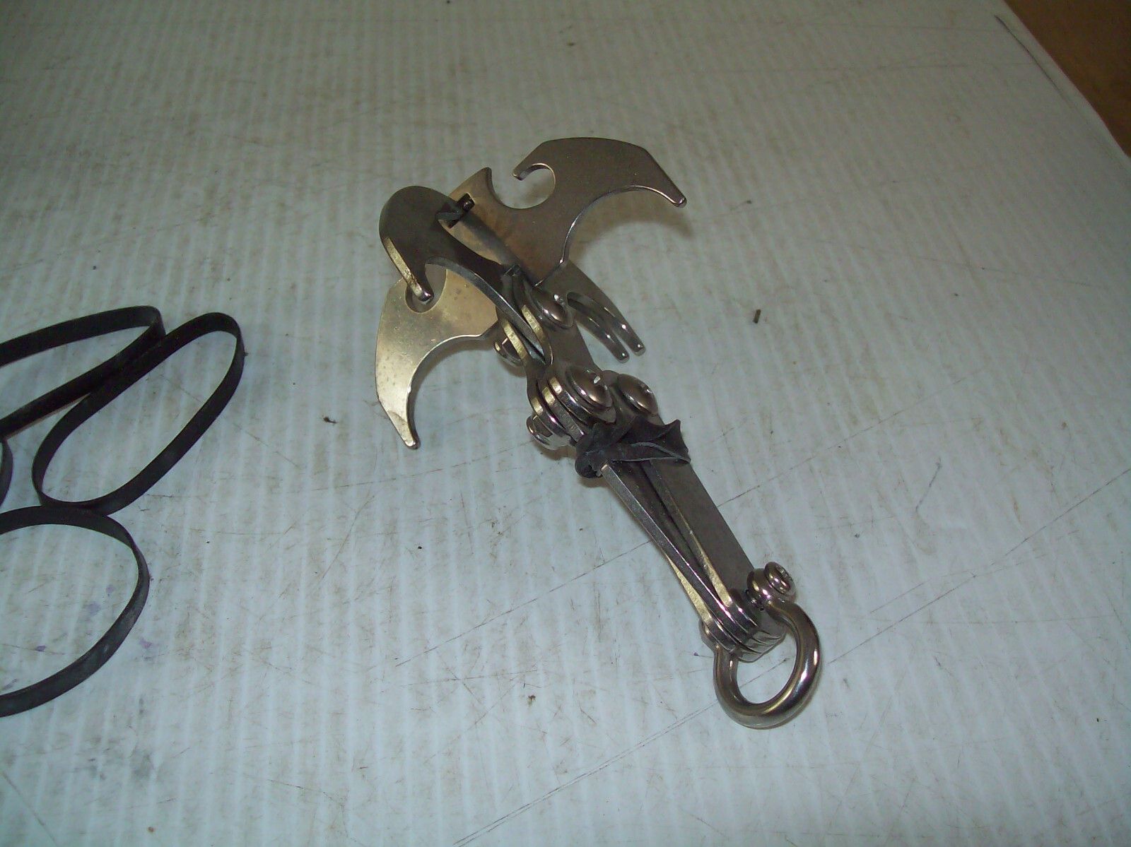 Stealth Angel Steel Grapple Outdoor Survival Camping Boating Hook in VGUC
