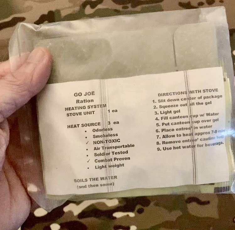 Go Jo Field Ration Heating Set with Stove and 3 Pyropac Firestarting Gel Packets