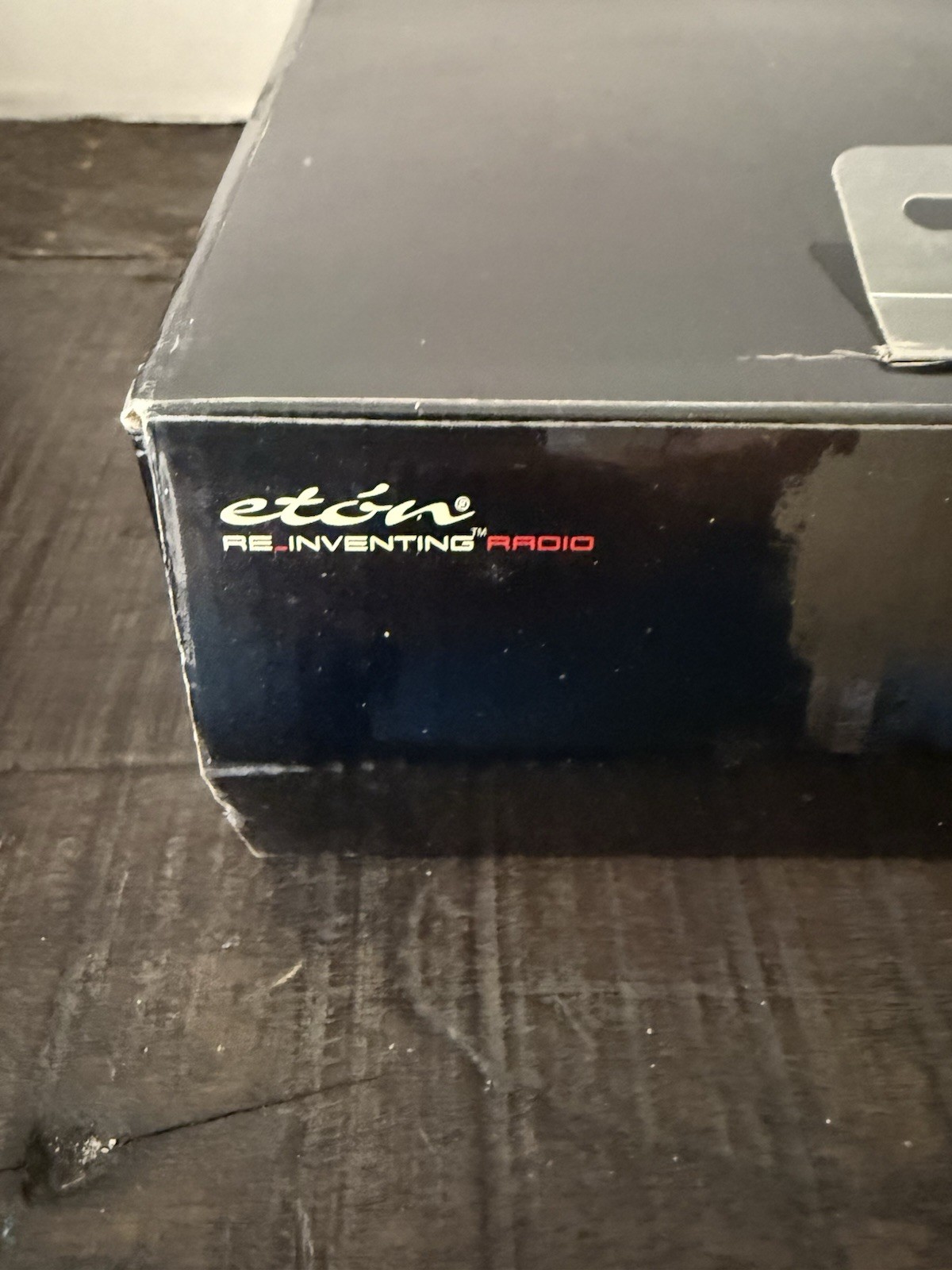 FR300 Eton American Red Cross emergency radio hand crank