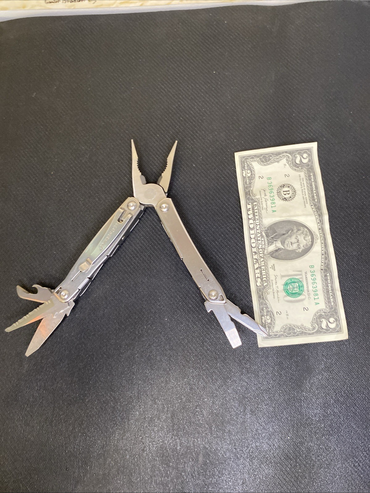 Leatherman Sidekick Stainless Steel Multi-Tool Set Knife, Pliers, Saw