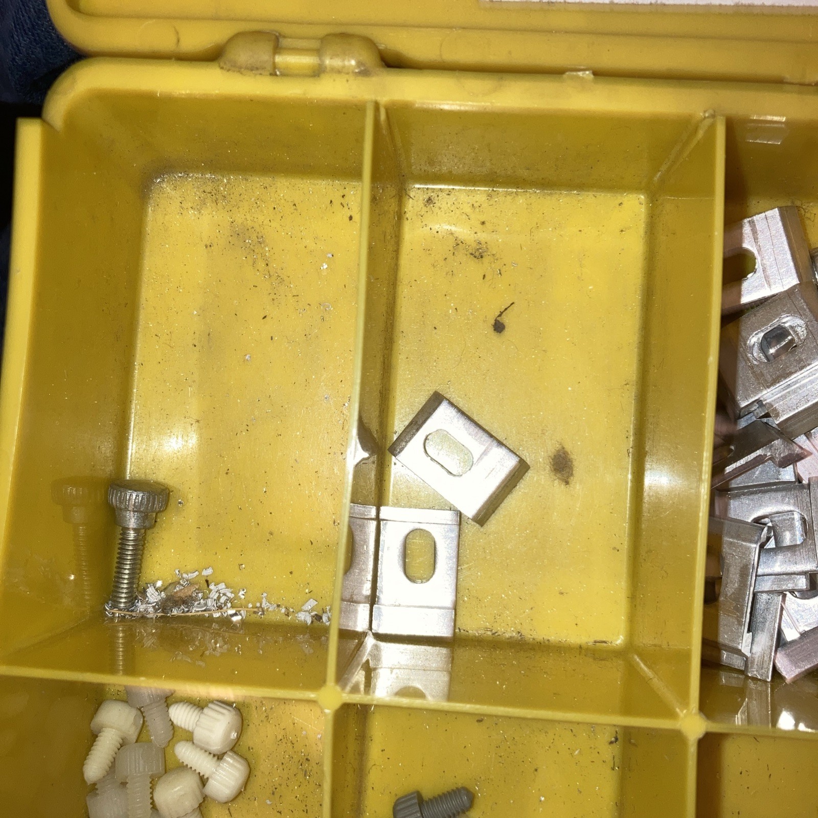 2-All purpose Storm door clip Kit #212