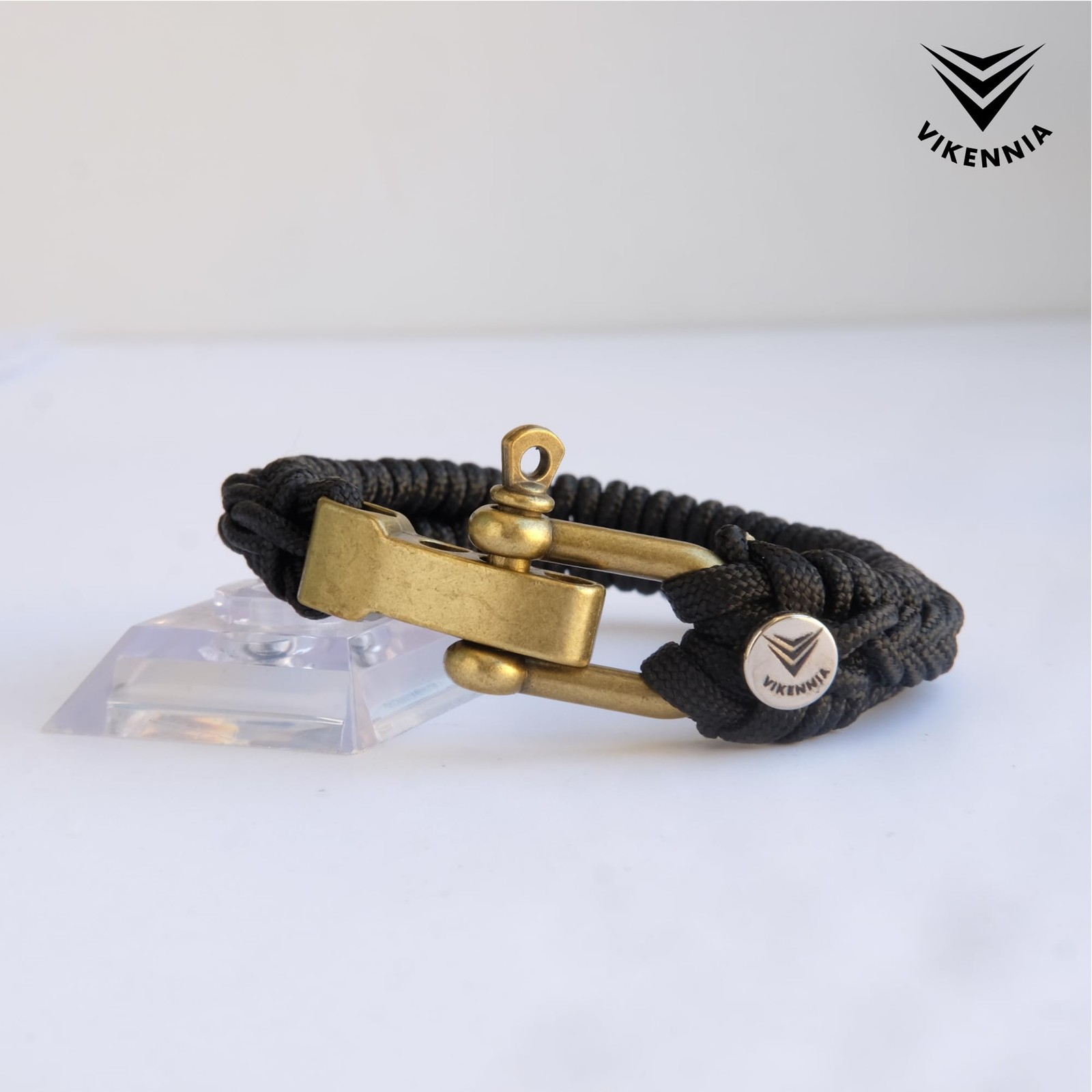 Minimalist Paracord Bracelet for Men with D Ring Shackle Buckle Adjustable – …