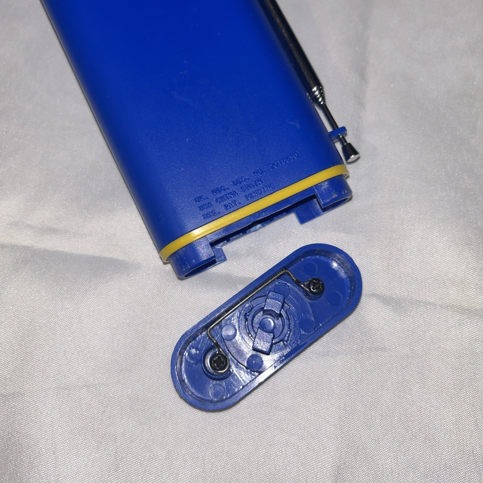 Multi purpose Emergency Radio And Flashlight