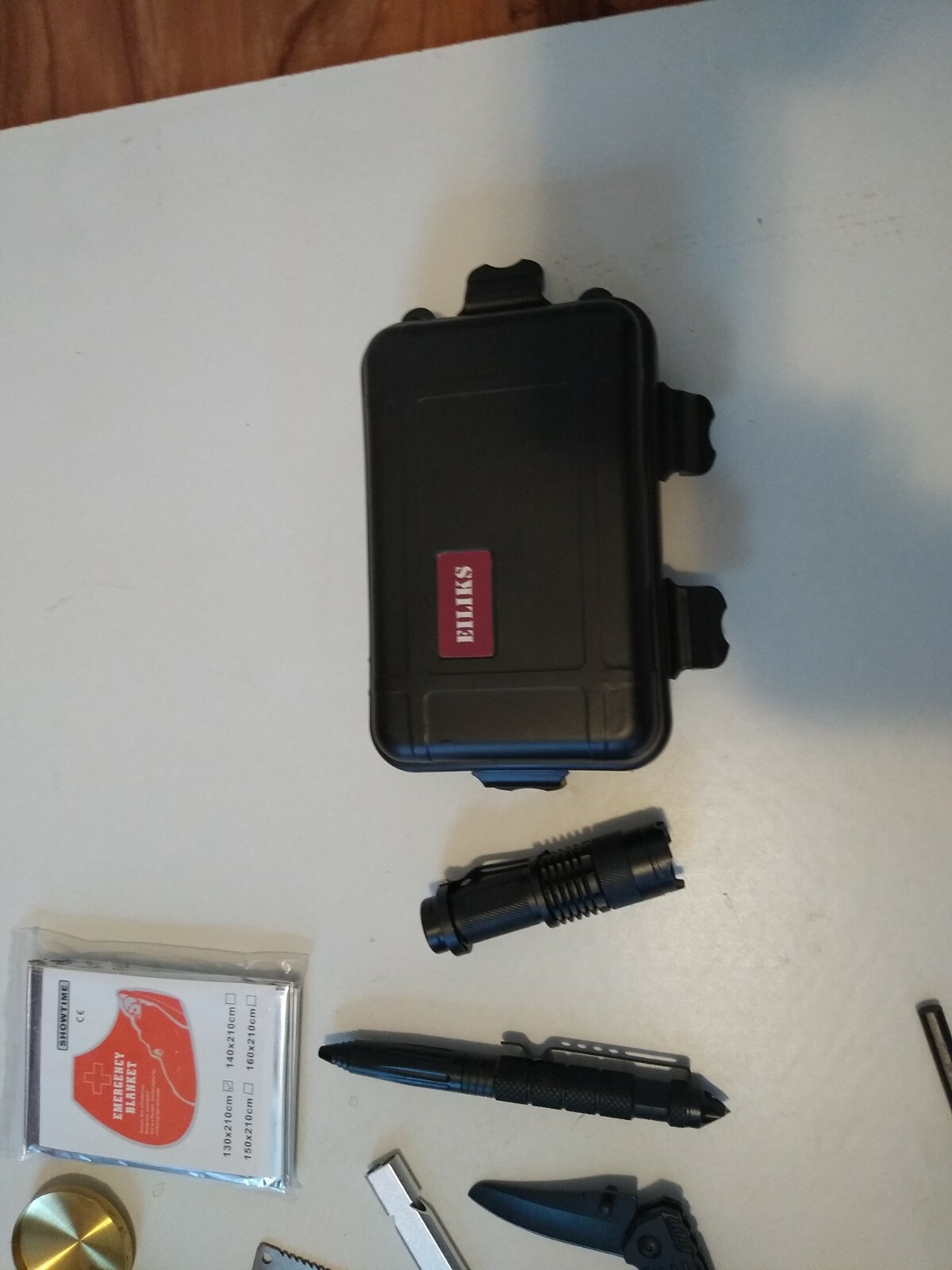 EDC Kit. Brand: Eiliks. 17”x11”x5”. 10 Pcs. In a case.