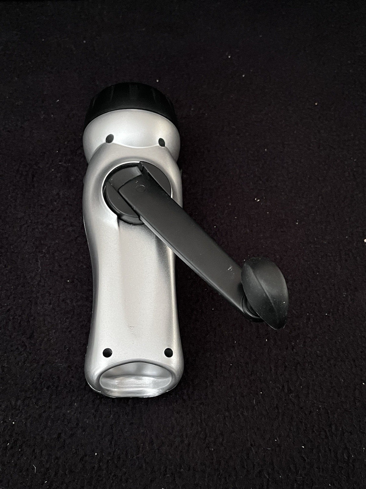 Gizmo Survival Emergency Wind-Up 4in1 Flash Light, Radio, Alarm & Phone Charger