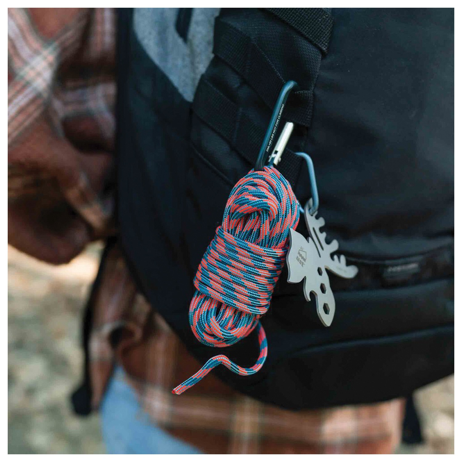Ust Paratinder 30′ Orange/Blue Tinder: Reliable Fire-Starting Solution
