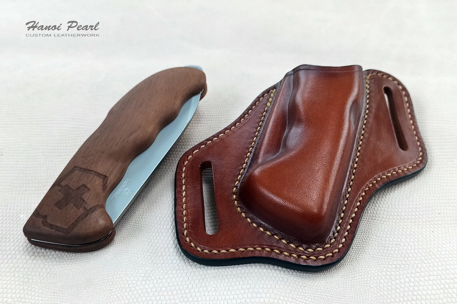 Custom Canted Pancake Leather Sheath for Victorinox Hunter Pro Wood