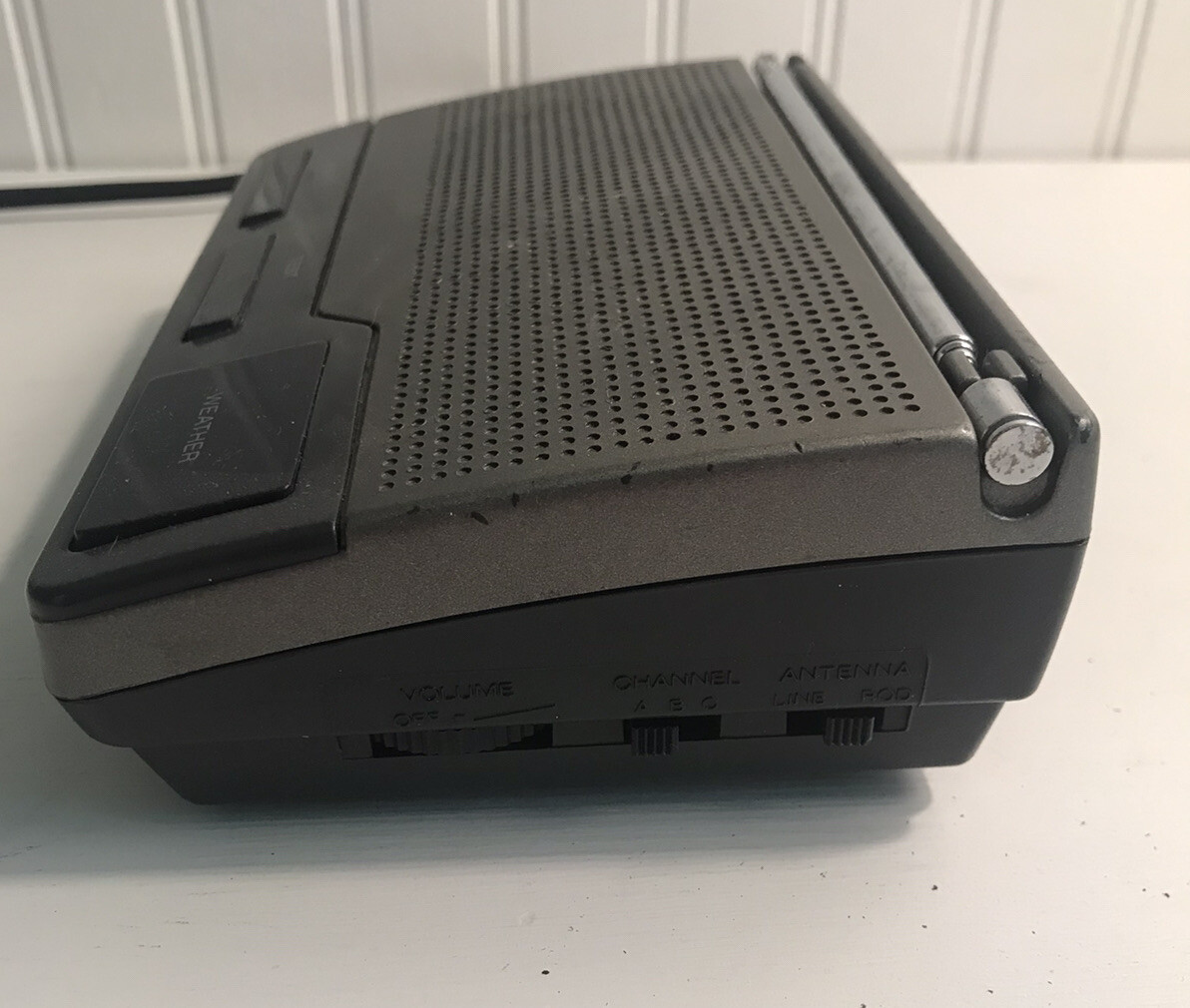 Radio Shack Weather Radio Alert Model 12-240