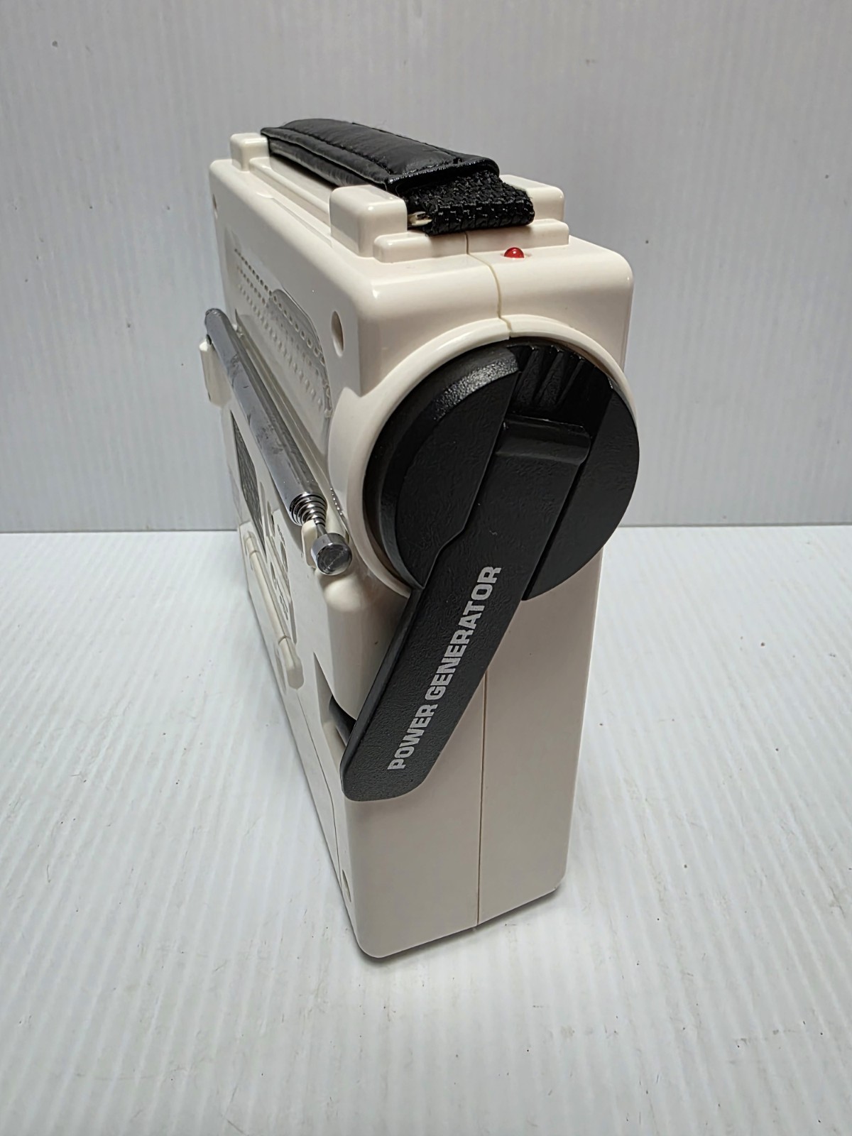 FR300 Eton American Red Cross Emergency Radio W/ Hand Crank – NEW